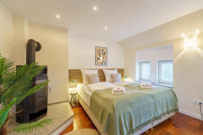 Maisonette am Holstentor mit Dachterrasse und Heimkino, Lübeck